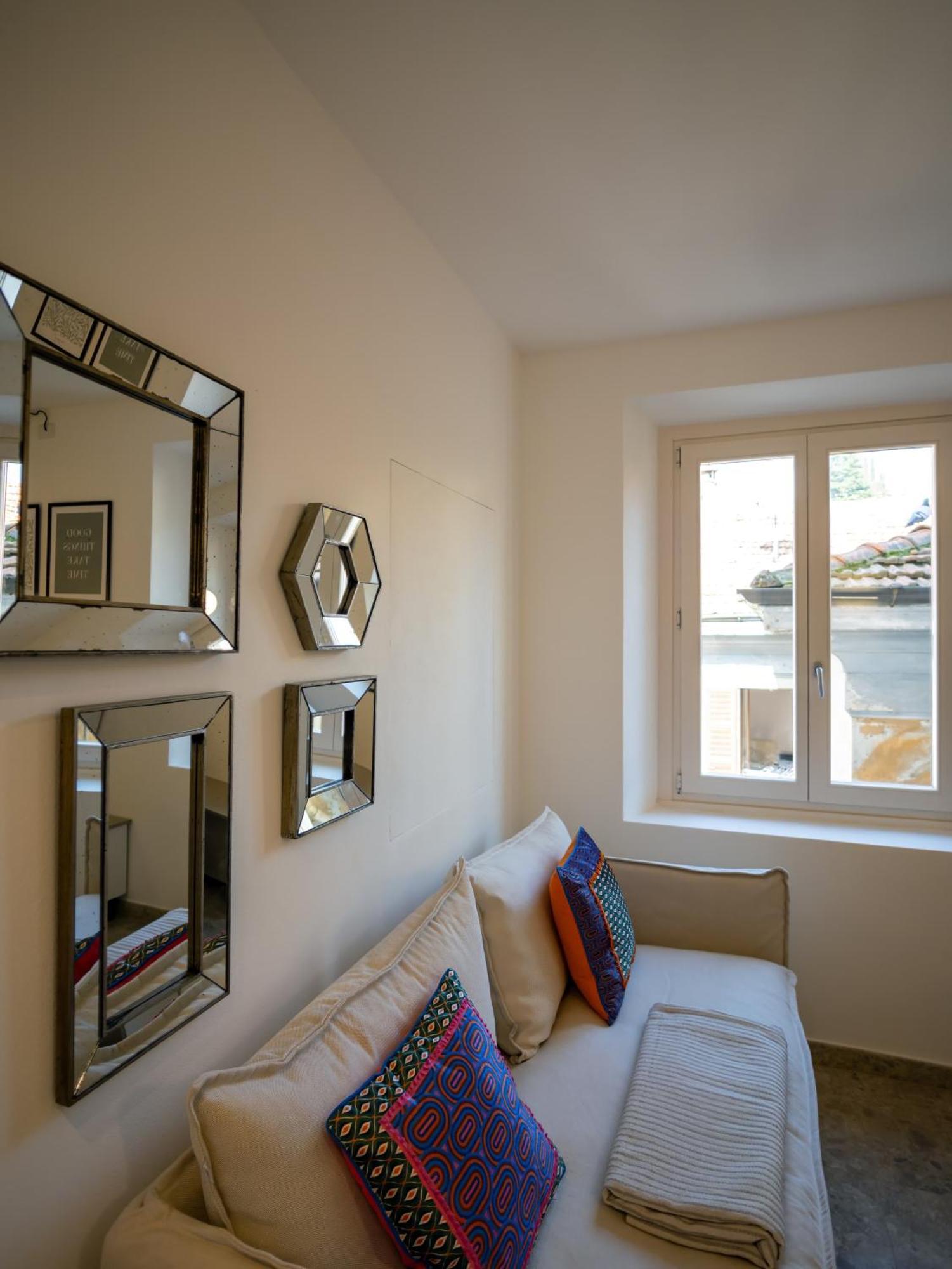 מנאג'יו Apartment Nicole מראה חיצוני תמונה